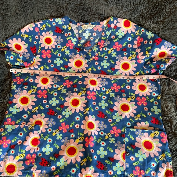 Floral Blue Women's Scrub Top - Picture 2 of 4